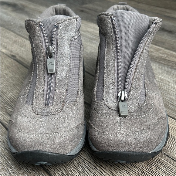 Easy Spirit Gray Ankle Booties with Front Zip - Picture 2 of 11